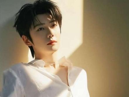 普普新妆造好帅啊
#郝熠然 #膜法世家