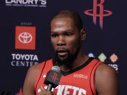 杜兰特回应哈登加盟火箭 但哈登希望招募一人一并前往 #杜兰特 #哈登 #火箭 #威少