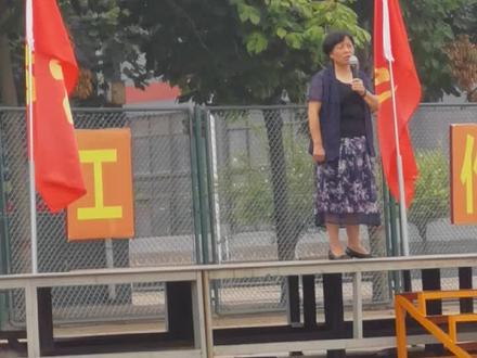 张校长的讲话让我对魏县一中有了更进一步了解,深深体会到了老师们的不容易!