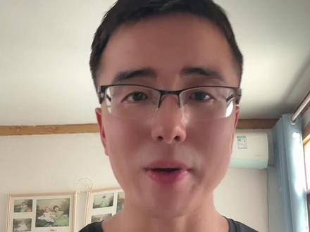 家人们!做外贸天天和WhatsApp打交道,是不是被这两大「致命难题」折磨到崩溃?手把手教你破解!
先说收不到验证码!刚注册就卡这一步太闹心了!大概率是网络波动、手机号填错、短信拦截搞的鬼。教你三步搞定:①换5G或切换稳定WiFi ②检查手机拦截设置,把WhatsApp设为白名单 ③直接点语音验证,听电话报验证码!
再说说频繁封号!多少外贸人的血泪史!记住这四个红线别碰:❌用虚拟号注册 ❌疯狂群发硬广 ❌用非官方修改版 ❌短时间大量加好友!新号先养3-5天正常聊天,每天群发控制在30人以内,固定IP登录,敏感词和违禁图千万别发!
搞懂这些,WhatsApp秒变你的外贸接单神器!评论区聊聊你还踩过哪些坑? #外贸人日常 #WhatsApp使用技巧 #跨境干货