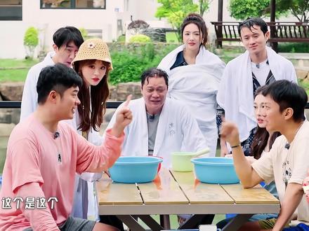 陈赫心想还是石头剪刀布吧#陈赫 #邓超 #灵魂画手 #上热门 #搞笑