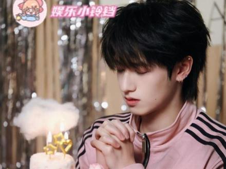 #时代峰峻 这下该笑醒了吧。。#朱志鑫