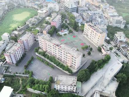 这里是我的家乡——镇雄县坡头镇堰塘村。