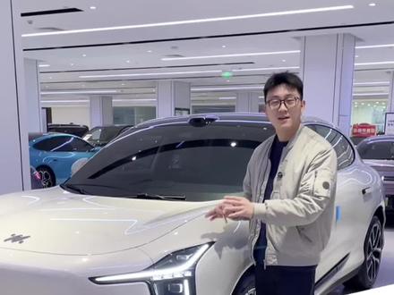 26款智己LS6准新车能省多少钱?
十几万价位买个超级增程,你会选择它么#智己汽车 #智己ls6 #二手车