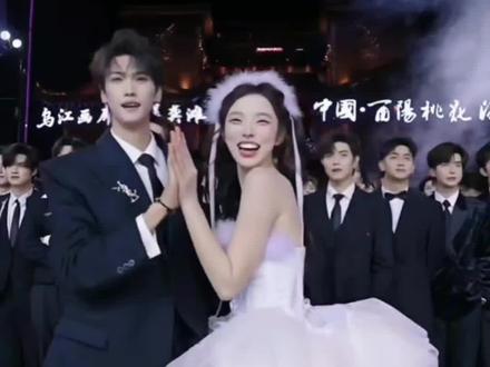 #龙浩天 #龙浩天大舞台 #龙浩天妹妹 #言希 #gee 一生希悦cp来了,两人跳了新舞蹈gee,真的很好看,言希真的进步很大,自己性格是比较腼腆,不善于表达自己,来酉阳真的有看到你的进步,这支舞蹈跳的很好,你不用自责,真的特别棒!言希加油!@言希🔥·银河系001 @龙悦🐰(龙浩天妹妹)
