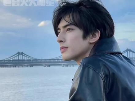 原来最特别的鼻子 曾经也断过两次 #宋威龙 #七根心简 #演员 #考古