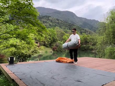 春日进山露营,山湖自愈,万事温柔! 山野为幕,湖泊为景,一半湖光山色,一半烟火露营时光!钛古IHBBQ的烤肉自由!#露营 #一起去野餐吧 #幕奢帐篷 #幕奢户外 #春日去班味必买