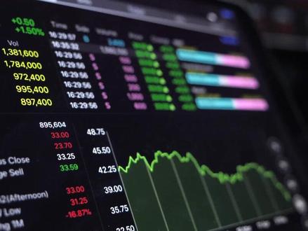 博纳影业,抄底还是逃离? #博纳影业 #股票分析 #股票干货 #股票知识 #财经辣评