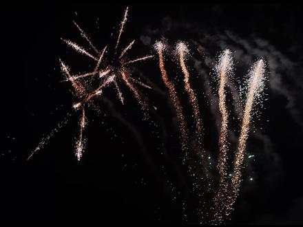 拍烟花!大疆ACTION5Pro想·春节模式参数一键套用 大片稳了!
还在为拍不好烟花发愁?这套为大疆ACTION 5 Pro调校的“春节烟花专属参数”,直接抄作业!从分辨率、增稳到色彩模式,一步步教你设置,锁定纯净画质和震撼氛围。马年团圆夜,记录每一刻绽放的璀璨。收藏备用。
#大疆Action5Pro #春节摄影大赛 #新年烟花怎么拍 #过年氛围感拉满了 #我的春节Vlog