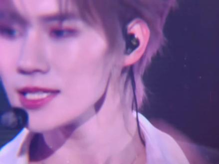 魅魔来的 #张真源 #张真源六周年演唱会 ##张真源钓系之神