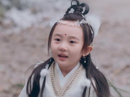 #有一种友谊叫太初新月 从小到大的友谊能有多珍贵?看看太初新月就知道了!#山有木兮木有心