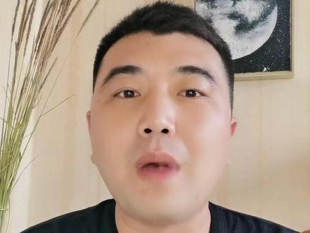 #奥迪a8霍希版 买奥迪a8霍希,找初恋。实际这款车型是中国特供版,至于原因就得从背后的商标说起了#奥迪a8 #商标 #商标侵权 #奥迪 @DOU+小助手