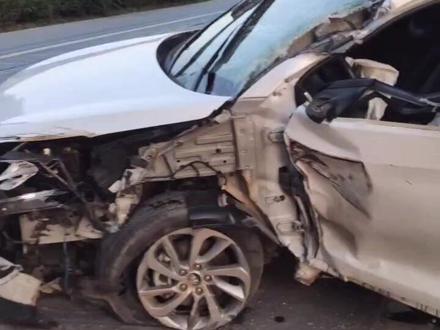 途胜 中保研公路版 25%偏置碰撞测试 A柱无明显变形 安全气囊正常打开