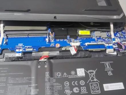 华硕ROG 玩家国度
枪神6 PLUS 内存和硬盘加装教程视频