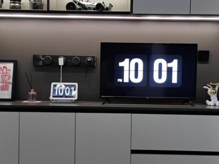 如何将小米电视设置成翻页时钟,快来一起种草吧!#科技改变生活 #智能家居 #设计案例分享 #手机投屏电视