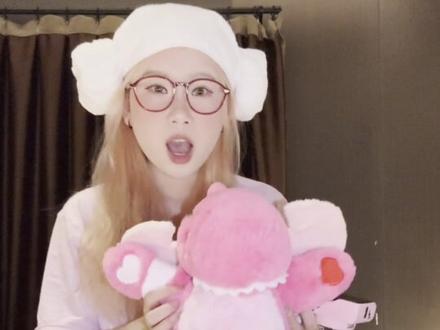 手搓大闪电!!!!!!!!
@包包TV(减脂版
#素龙 #汪苏泷 #朋友手作 #汪苏泷素龙 #素龙玩偶