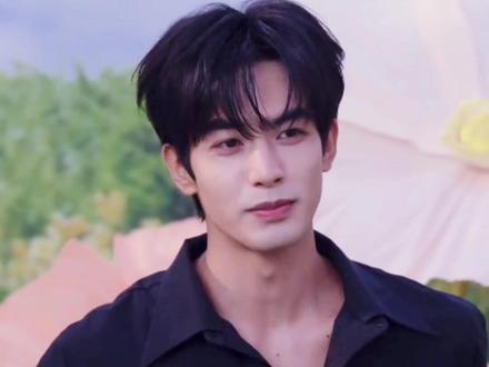 《那都还不错吧》#宋威龙#vogue #采访