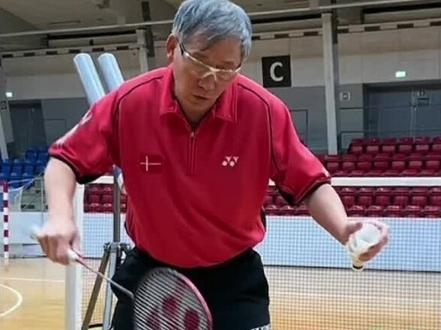 羽球秘籍-接杀
#羽毛球 #张连营 #安赛龙 #接杀 #扇嘴巴