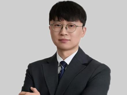 在韩国捡到金条,六个月之后是你的 但是捡到金条之后要满足几个条件,如果满足不了不能拿走,反而有可能在韩国构成犯罪。
#韩国金条 #韩国黄金 #韩国民法 #韩国刑法 #韩国法律普及