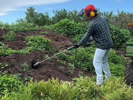 这可不是在给草坪松土,这操作一般人看不懂! #涨知识