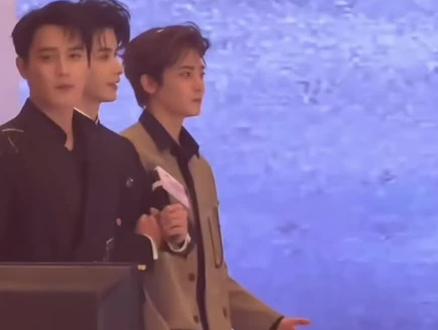 眼睛大的人别搞暗恋
#昊瀚昱宙#依赖摇 #暗爽