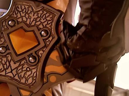 红心K是不是就是狂野卡利斯?卡利斯和幽魂螳螂以及狂野卡利斯又是什么关系? #假面骑士剑 #魔君动漫