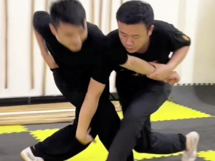 云摞盘别,吃根埋根#八极拳南昌传习所 #八极拳唐强 #南昌武术 #擒拿格斗防身术