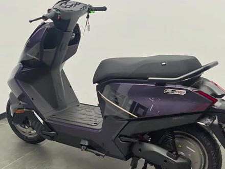 最近新出的ae4se+,母线来到了120a
那这车到手还需要升级吗?等我怼一块电池上去试试。
#zeeho极核 #极核电动车 #极核ae4se+