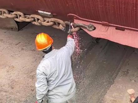 近日全球最大集装箱船完成下水 #纪录片 #轮船