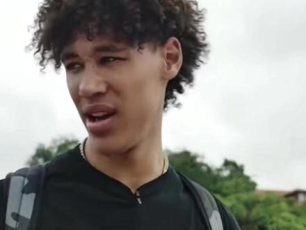 海斯正式申请更改国籍!打算加入斯洛文尼亚,想和东契奇一直合作#海斯#东契奇