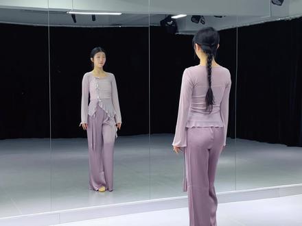 好看又好听的《咏春》舞蹈教学来啰~ #咏春舞蹈教学 #咏春 #零基础学舞蹈 #重庆学舞蹈 #抖音年味舞蹈大赏