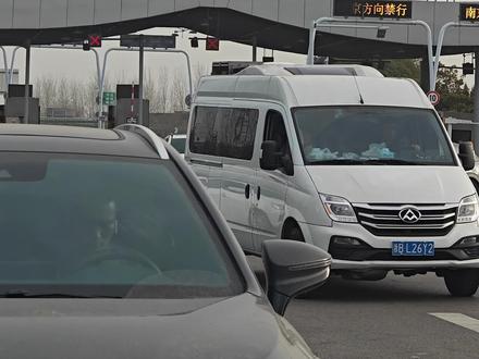 下高速上个厕所 上不去了 安徽南京高速站往上海 浙江 南京已经暂时封闭 请大家绕行封闭路段#高速封闭 #返程高峰