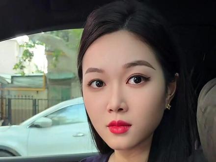 大脸盘子高鼻梁,一看就是旺夫相#美女