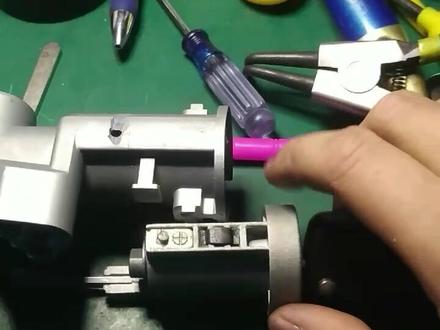 长安逸动点火锁锁芯拆卸方法,长安逸动钥匙全丢配钥匙##汽车钥匙维修 #汽车电子