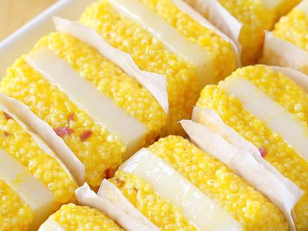 黄米凉糕,听说每一个糯叽叽星人都无法拒绝!有了美的智能烟灶,下厨更省心啦!#好看了我的家 #机智的厨房生活