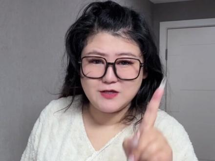 超简单又带劲的琦少摇~
#琦少摇 #琦少摇挑战 #变装 #卡点舞 #浅跳一下
原创:@琦少