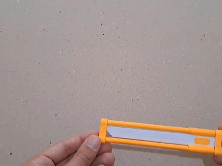 今天我们来制作一把折纸弹簧刀! #折纸玩具 #折纸 #折纸教程 #手工玩具 #儿童手工 #创意折纸 #手工折纸