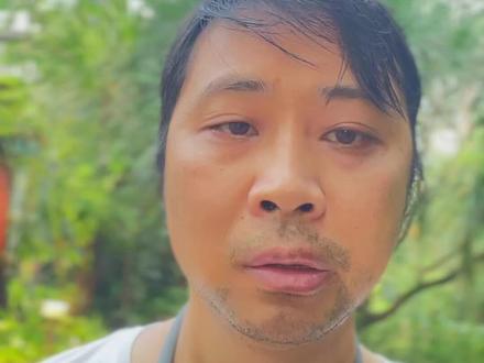 解锁苹果手机的微距拍照模式,快速入门,杂乱的场景里面拍出质感满满的照片,手机一样可以拍大片#手机摄影 #摄影技巧 #氛围感拍照 #解锁苹果手机 #摄影构图