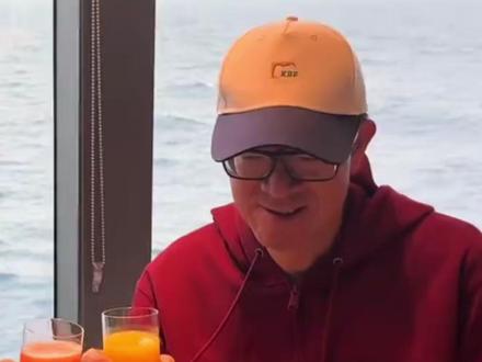 俞敏洪连发10条南极游视频,在南极发出的致员工内部信 ,俞敏洪的感动员工接不住#俞敏洪 #新东方