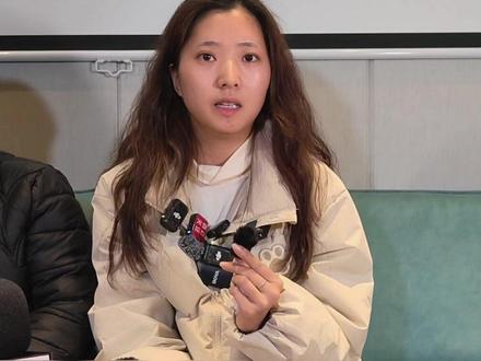 “罗大美遇害案”二审将于12月5日开庭审理,罗大美妹妹:杨恒也应被认定为主犯,并且承担相应的刑事责任。此前,一审宣判:杨恒事前参与预谋抢劫,诱骗被害人至余金生住处。但未参与后续抢劫及分赃,在抢劫共同犯罪中作用相对较小,系从犯,以抢劫罪判处被告人杨恒有期徒刑十三年。#罗大美 #罗大美遇害案 #主犯 #刑事责任 #媒体精选计划 @抖音小助手