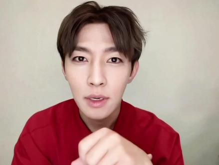 母女哪有隔夜仇
#炎亚纶