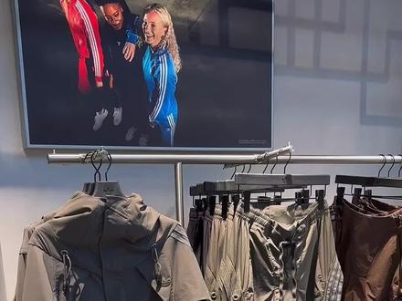 HAMCUS和ADIDAS全新联名,看看实物如何#HAMCUS #Adidas #阿迪达斯 #hamcus联名阿迪达斯 @DOU+小助手