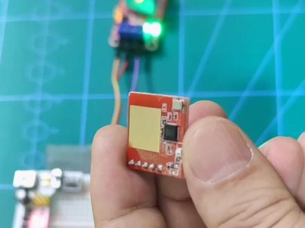 给大家推荐一款雷达人体感应模块,准备加在怎么智能开里,实现人体感应灯功能怎么样?#物联网编程 #蜂鸟无线