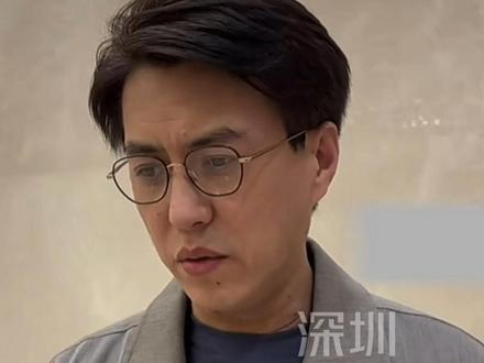 全国政协委员靳东: 未成年人短视频沉迷成瘾尤为突出 #2026全国两会 3月5日,全国政协委员靳东呼吁重视未成年人短视频沉迷现象。他表示,当前未成年人沉迷短视频问题尤为突出,改变迫在眉睫,已连续两年就此提出建议。希望尽快完善未成年人网络安全使用保护机制,出台更明确的管理细则,并加强家校合作,更好保护未成年人的网络安全环境。#靳东 #短视频 #未成年人保护