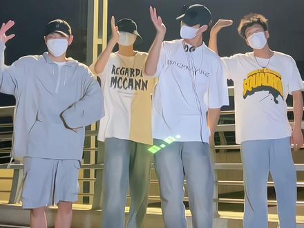 是谁爱看 我不说#浅摇一下 #过河dj #这谁能顶得住啊