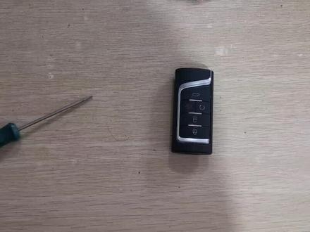 传祺GS8遥控钥匙电池更换教程来了!#汽车遥控钥匙 #汽车维修 #大众奥迪维修 #是时候展现真正的技术了