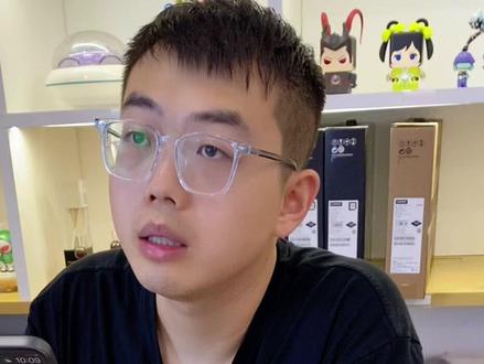 氮化镓的PD快充给笔记本充电伤电池吗?100瓦的快充可以替代原装充电适配器使用吗?#游戏本 #rog #拯救者 #华硕 #笔记本电脑