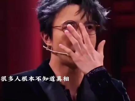 打完这仗,咱们做一辈子的同担!#薛之谦#背过手#同担