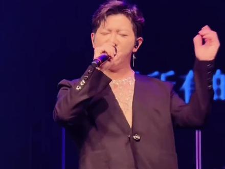 再难见羽泉合体 海泉独唱《深呼吸》
#胡海泉 #羽泉 #深呼吸