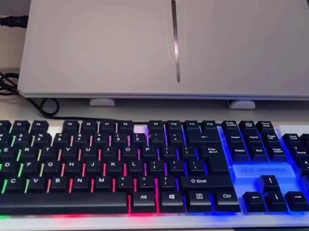什么都是假的,只有老爹给买的#七彩虹隐星p15 才是真的!